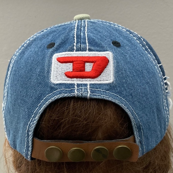Diesel Cap. - Picture 4 of 7